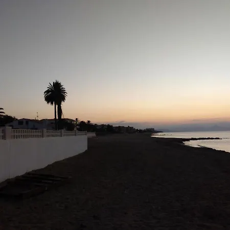 Estudio Caballo-piscina Διαμέρισμα
