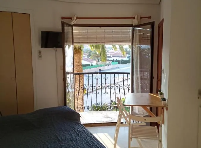 Apartmán Estudio Caballo-piscina *